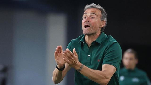 九游体育-恩里克：出局就辞职？开玩笑呢？我在考虑续约的事